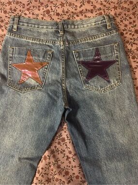 90s style jeans with stars